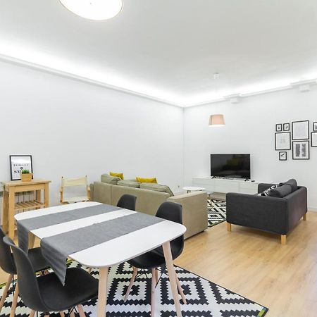 Dobo Homes - Zu84 Madrid Luaran gambar