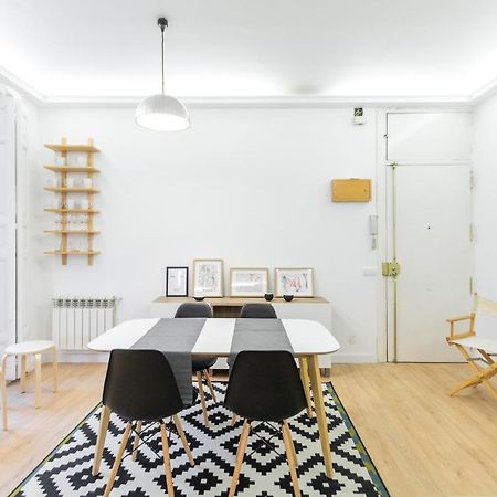 Dobo Homes - Zu84 Madrid Luaran gambar