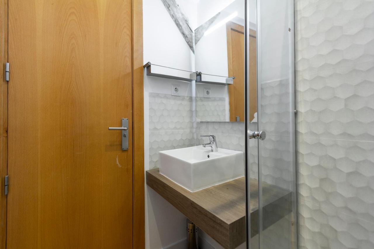 Dobo Homes - Zu84 Madrid Luaran gambar