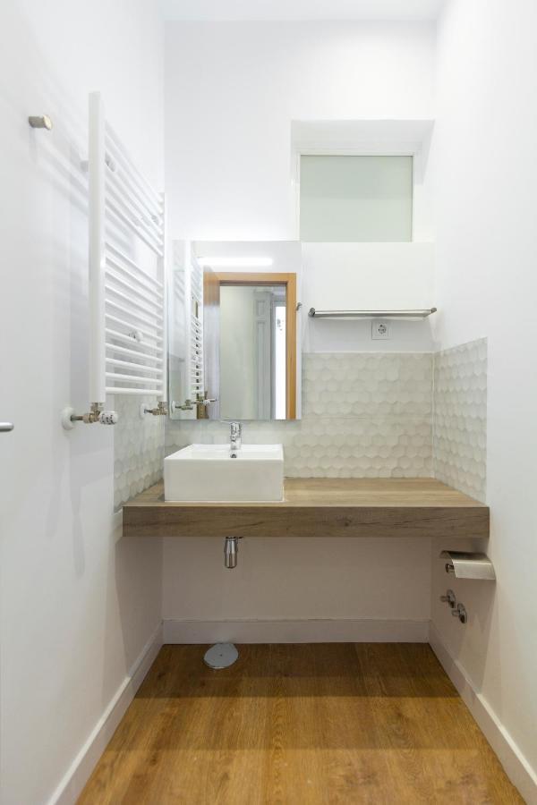 Dobo Homes - Zu84 Madrid Luaran gambar